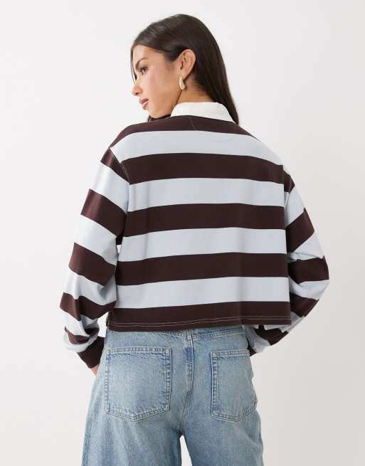 Good American cropped rugby-polo i brun og blå stribe, 3 af 4