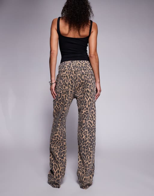 Good American embellished drop crystal trim cut out straight leg jeans in leopard print, 2 of 5