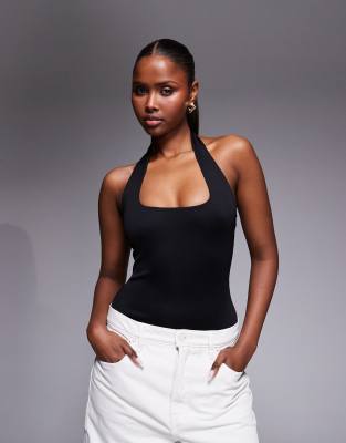 Good American - Formender Neckholder-Body in Schwarz mit eckigem Ausschnitt