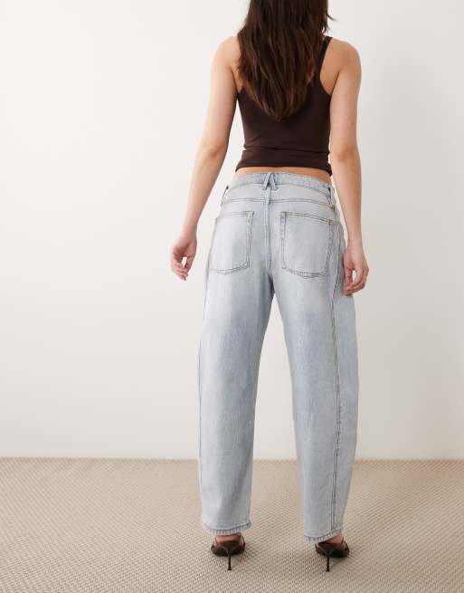 Good American good barrel jean in light blue wash, 3 of 5