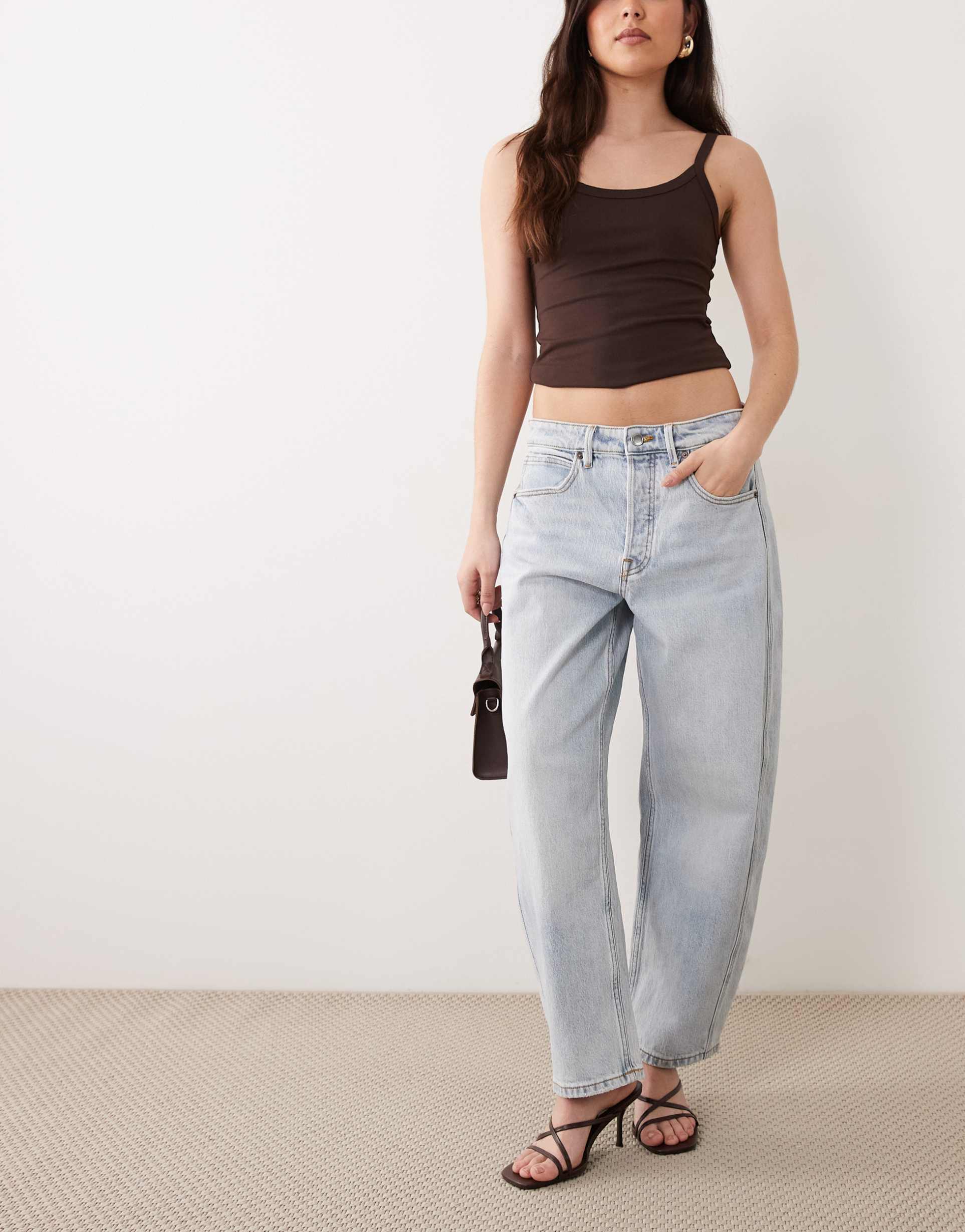 good american good barrel jeans in light blue wash