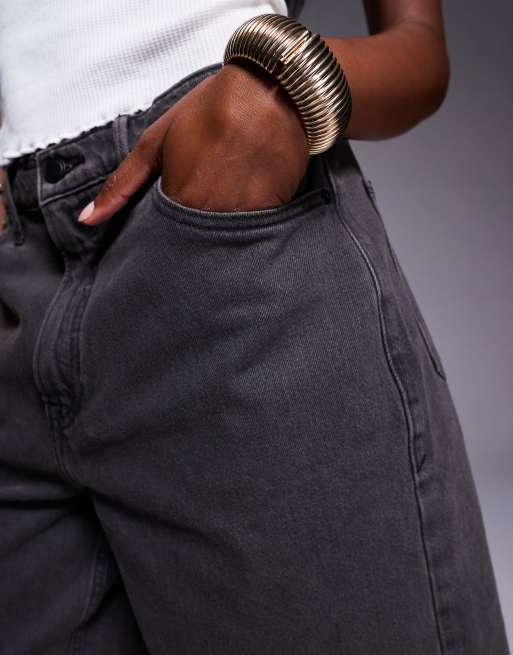 Good American – Good Extreme – Barrel-Leg-Shorts in Schwarz