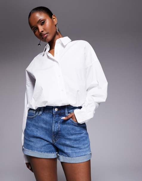 Good American good girlfriend denim shorts in light blue wash