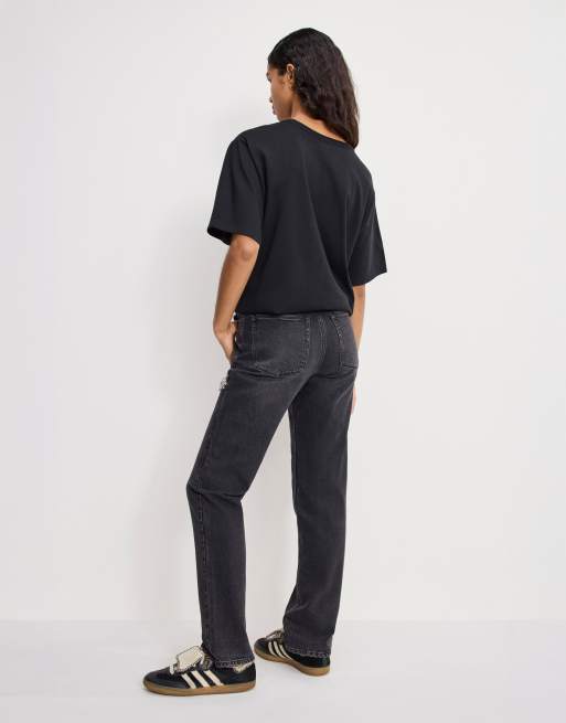 Good American good icon embellished straight leg jeans in black wash, 2 of 3