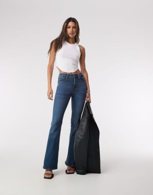 Good American Good Legs Flare Jeans In Blue