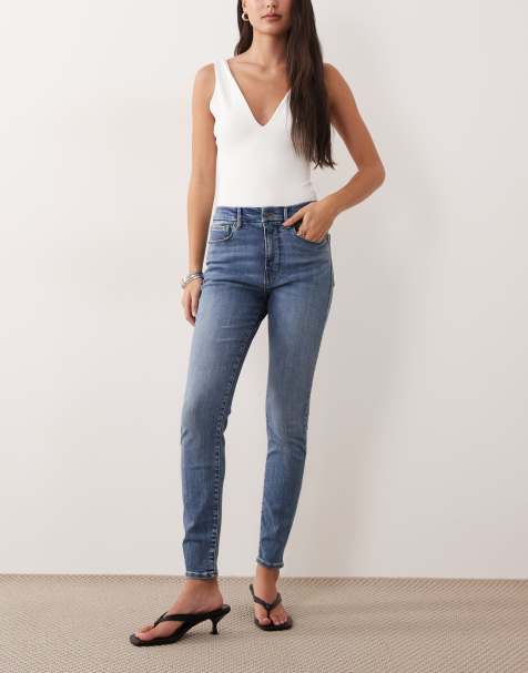 Good American – Good Legs – Ljusblå, tvättade jeans i skinny fit - view 1