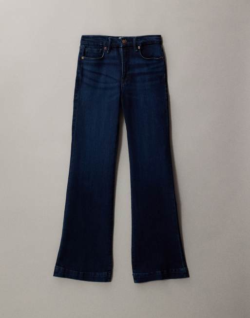 Good American – Good Legs – Mörkblå, tvättade, utsvängda kompressionsjeans, 5 av 7