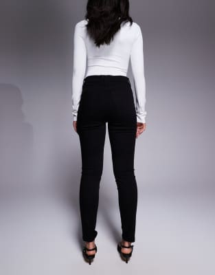 Good American Good Legs Skinny Jeans