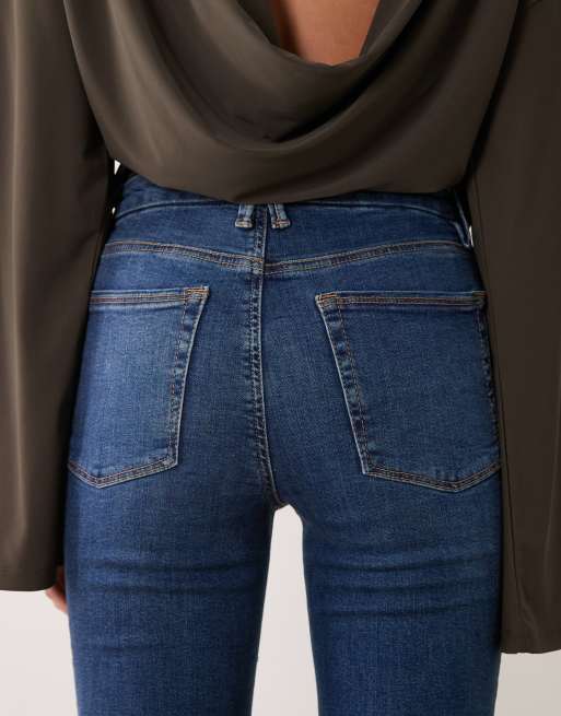 Good American good legs straight jeans in dark blue wash, 4 of 5