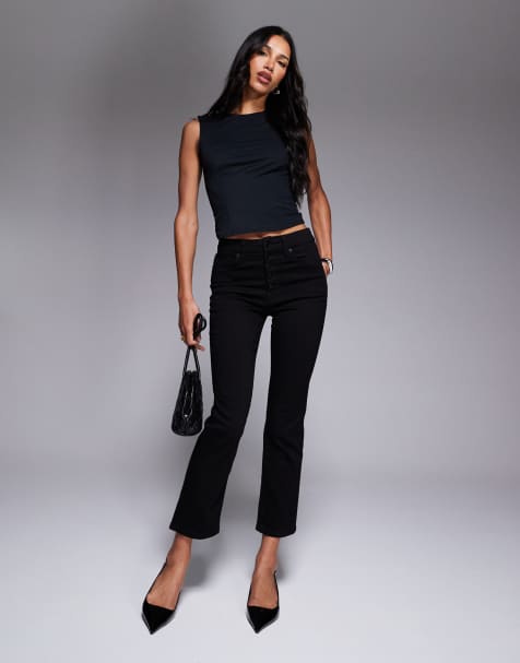 Good American good legs straight leg jeans in black - view 1