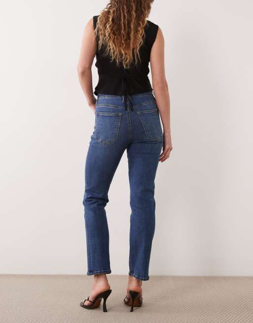 Good American good legs straight leg jeans in dark blue wash, 3 of 5