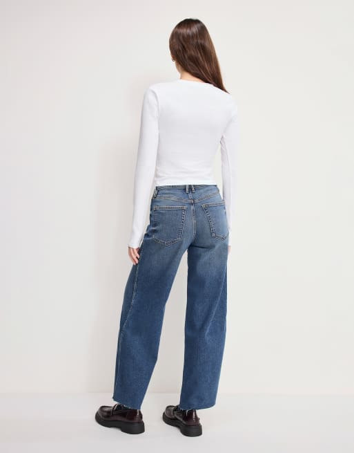 Good American good skate cropped jeans in mid blue wash, 4 of 4