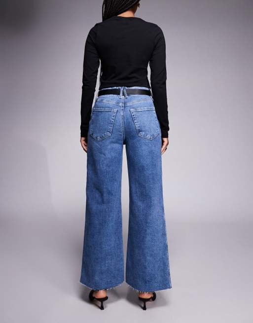 Good American good skate wide cropped jeans in dark blue, 2 of 5