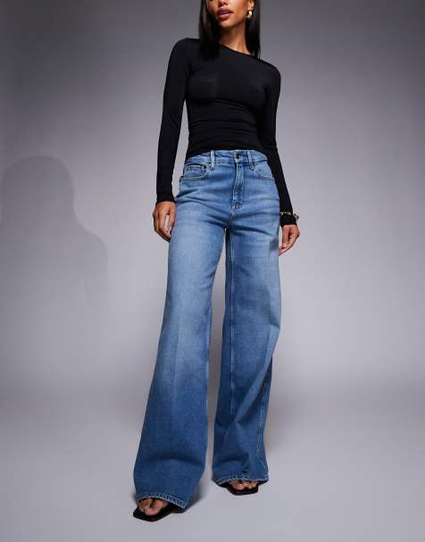 Good American good skate wide leg jeans in mid blue wash - view 1
