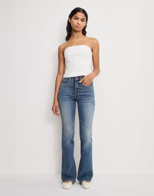 Good American - Good Standard - Bootcut-Jeans in Indigoblau
