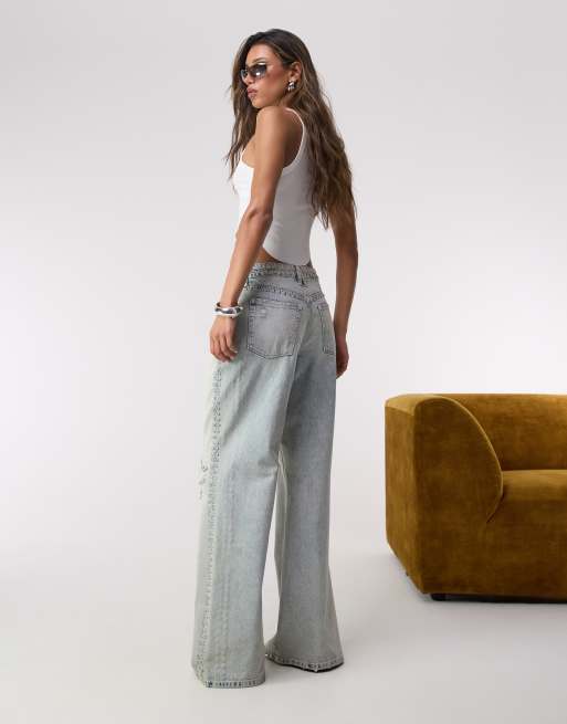 Good American good standard ease studded jeans in light blue, 3 of 6
