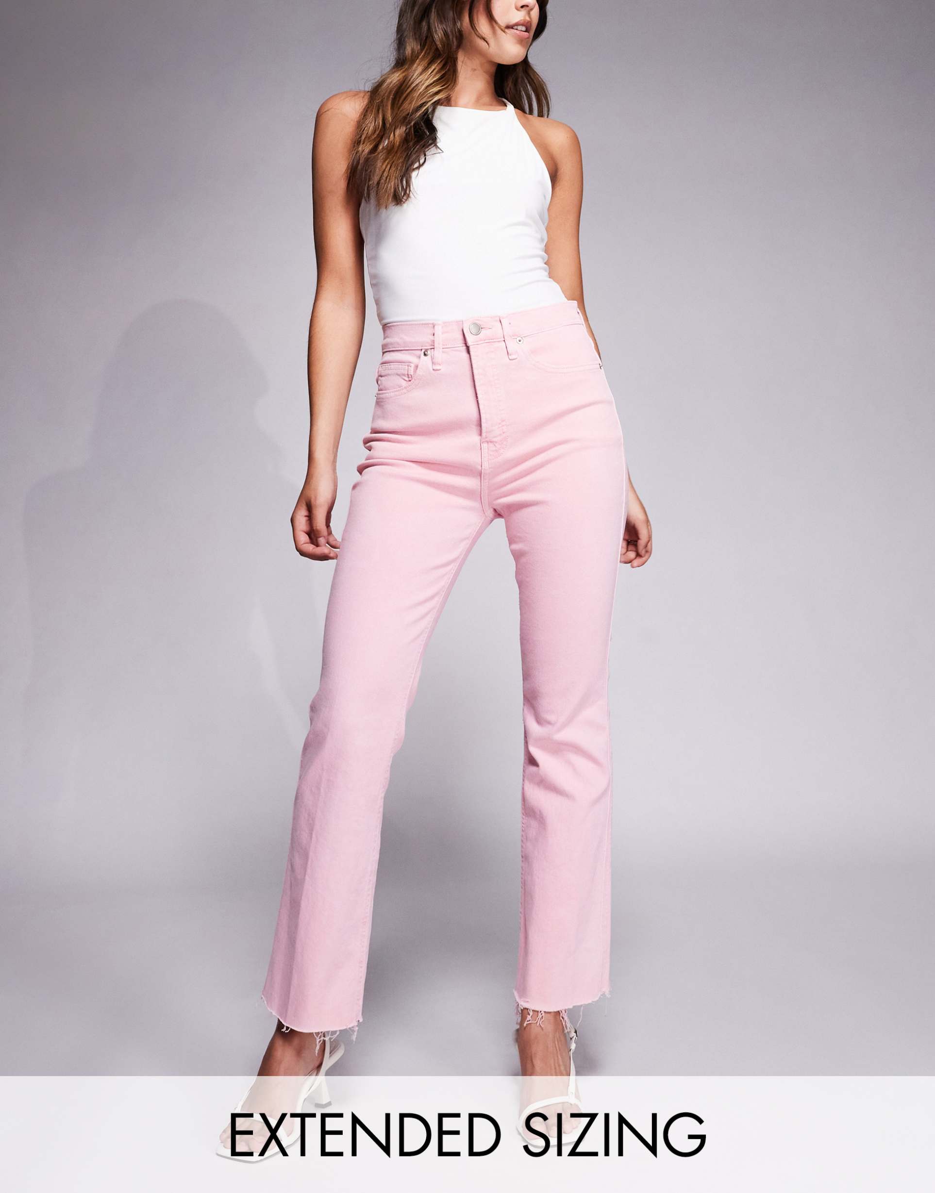 good american good standard kick flare jeans in flamingo