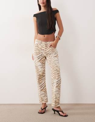 Good American - Good Vintage - Straight Jeans mit braunem Tigermuster, Kombiteil-Brown