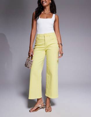 Good American – Good Waist – Cropped-Jeans in Zitronengelb mit Palazzo-Schnitt - view 1