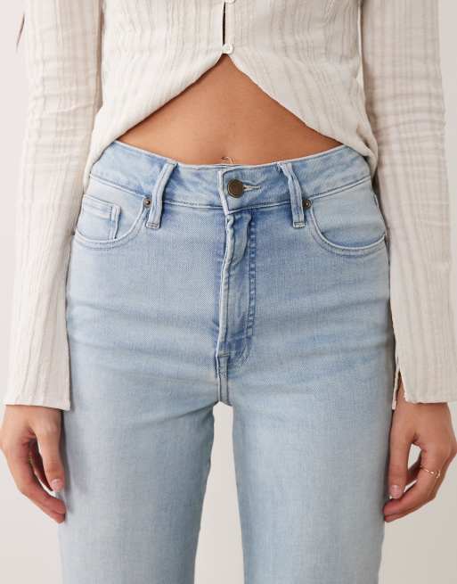 Good American good waist soft tech good classic bootcut jeans in light blue wash, 5 of 5