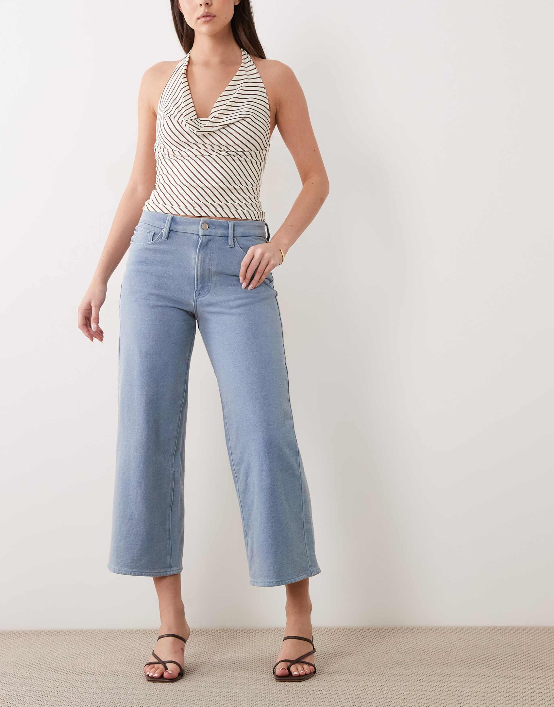good american jeanius cropped palazzo jeans in light blue wash
