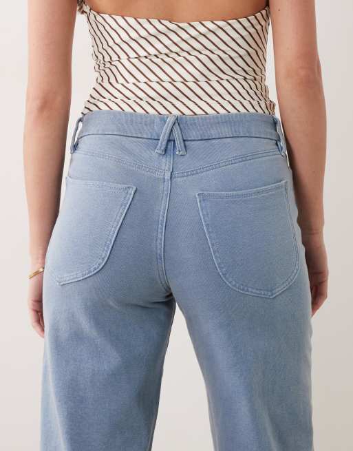 Good American jeanius cropped palazzo jeans in light blue wash, 5 of 5