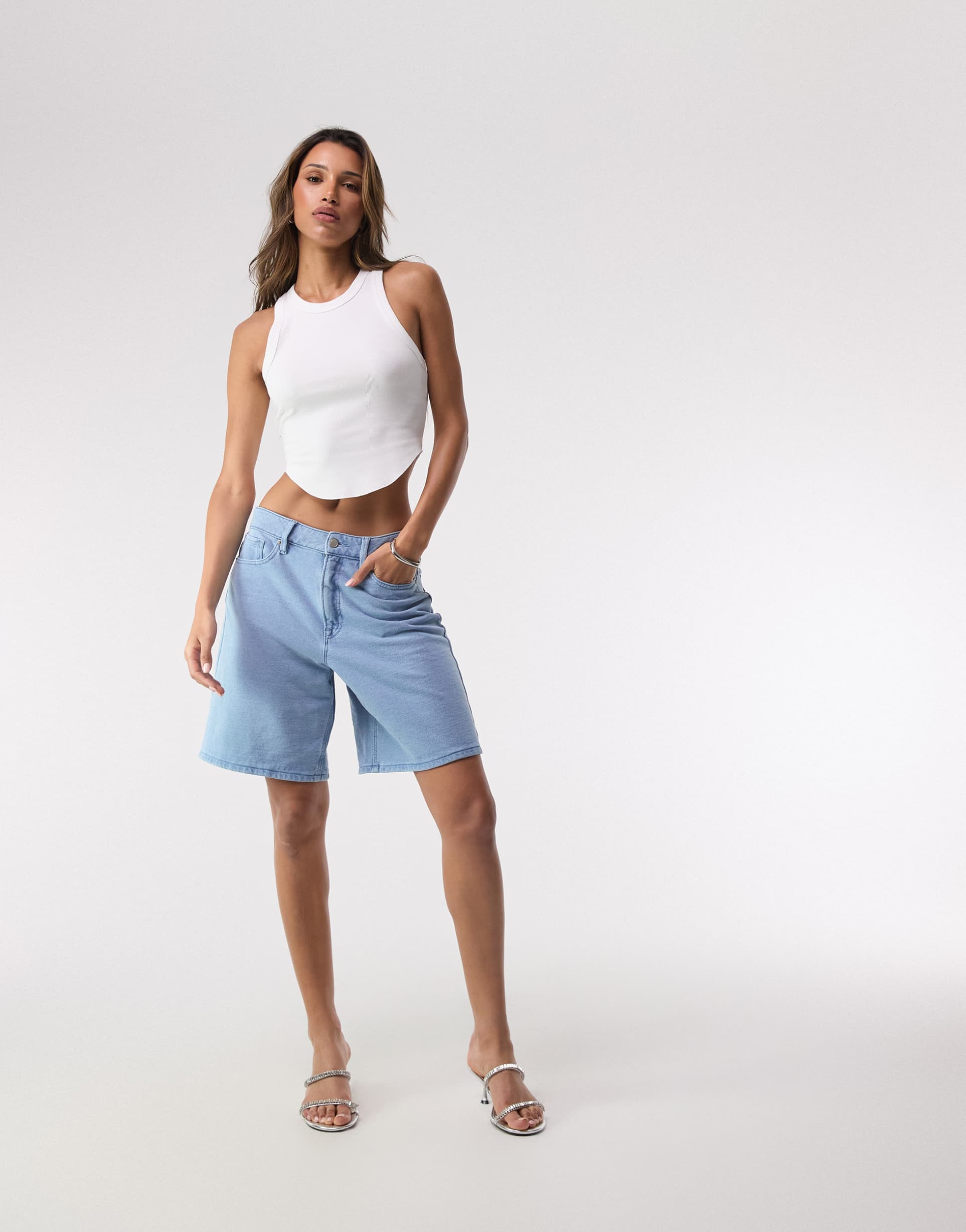good american jeanius good ease bermuda shorts in mid blue