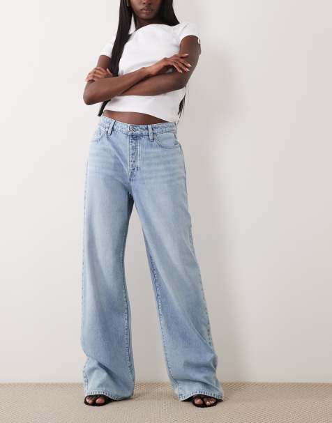 Good American – Leichte Jeans in hellblauer Waschung mit hohem Bund und weitem Bein - view 1