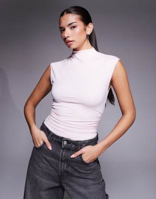 Good American - Leichter, ärmelloser, formender Body in Rosa mit hohem Ausschnitt-Neutral