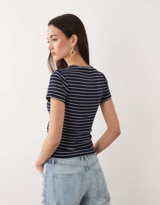 Good American – Marinblårandig, ribbad, liten t-shirt i modal, 4 av 4
