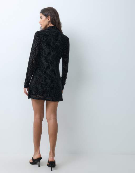 Good American mesh turtleneck long sleeve dress in black, 4 of 5