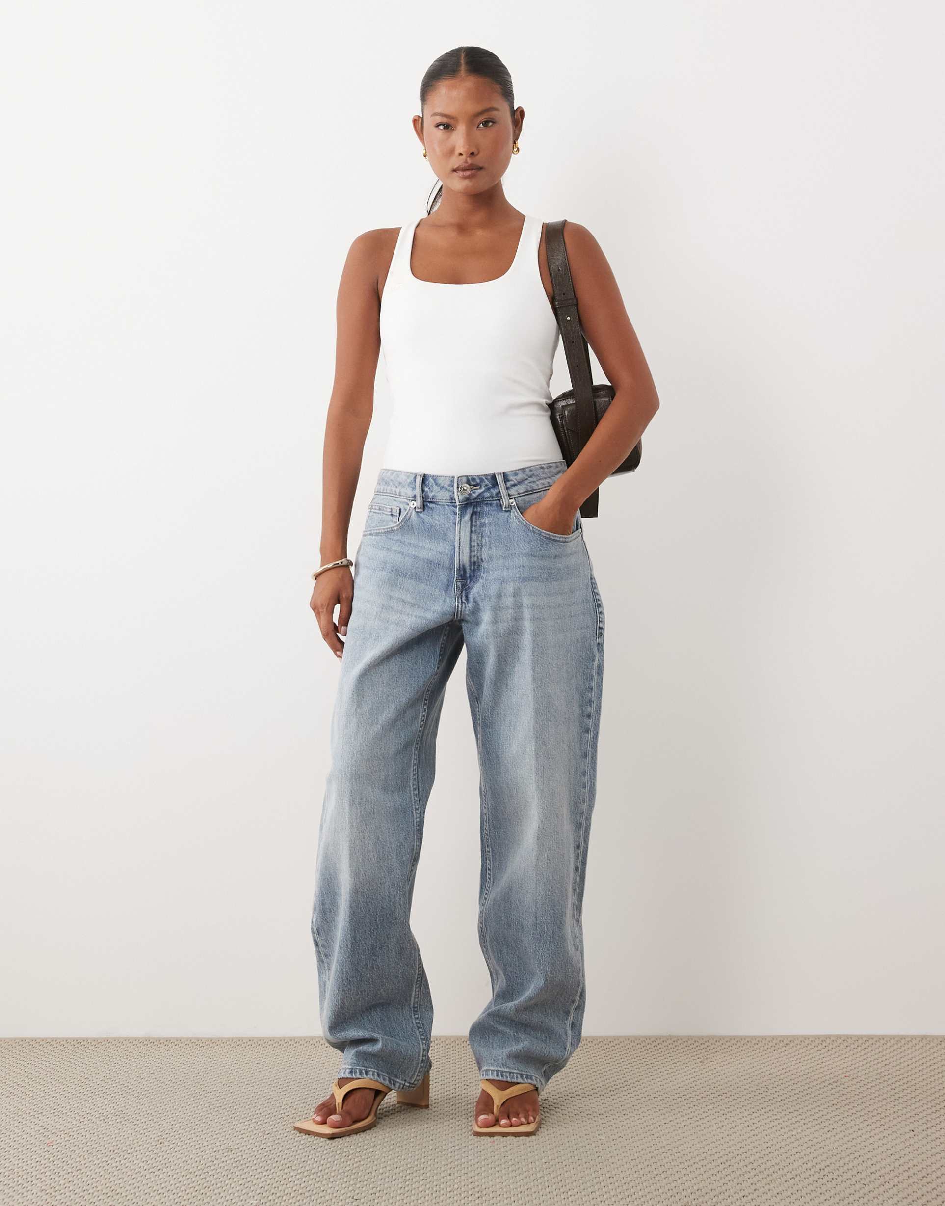 good american petite good 90's high waist straight leg jeans in light blue wash