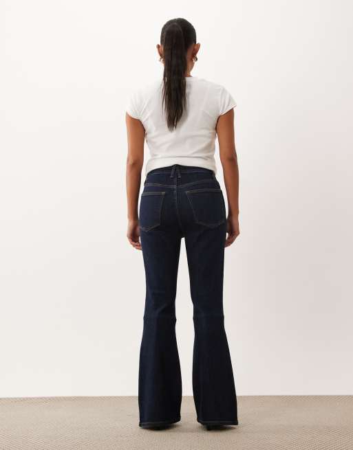 Good American Petite good flare jeans in dark blue wash, 2 of 5