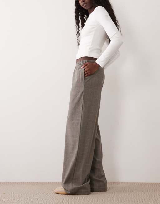 Good American pull on trouser in plaid grey, 3 of 5