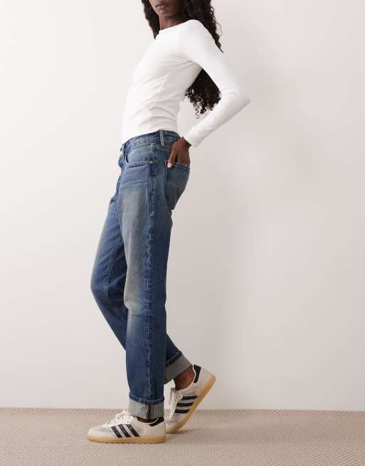 Good American roll up detail straight leg jean in indigo, 2 of 5