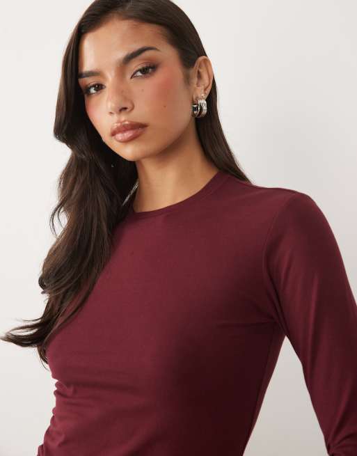 Good American round neck long sleeve jersey baby tee in berry, 2 of 4