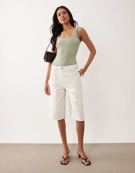 Good American sculpting square neck bodysuit in sage, 3 of 4