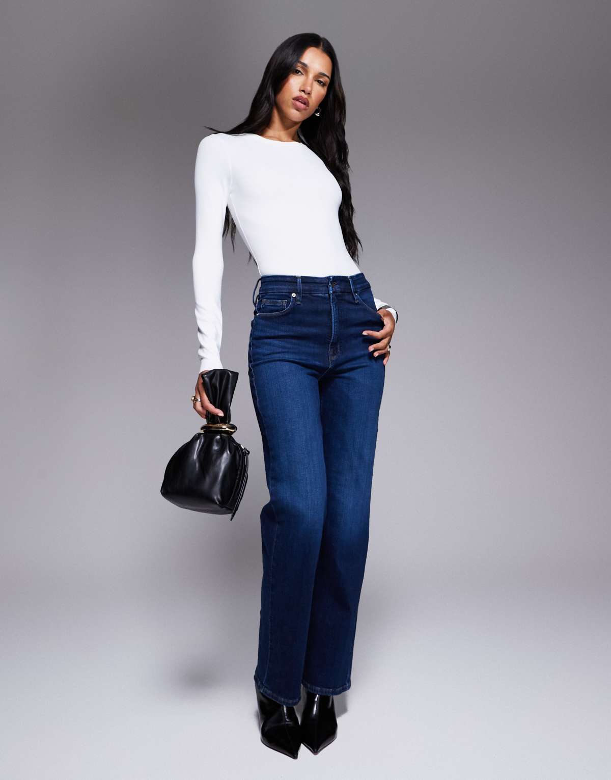 Good American soft tech good true straight jeans in dark wash blue