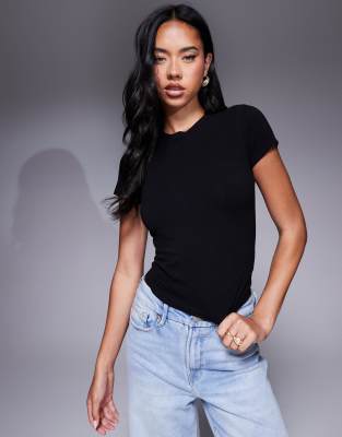 Good American super stretch baby t-shirt in black - view 1