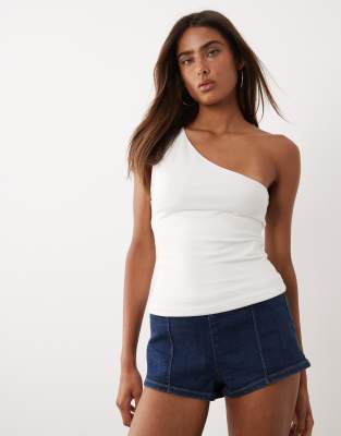 Good American Super Stretch One Shoulder Top In White