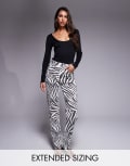 [Good American] Good American Zebra Good Icon straight jeans in cloud white zebra 12 cloud white zebra002