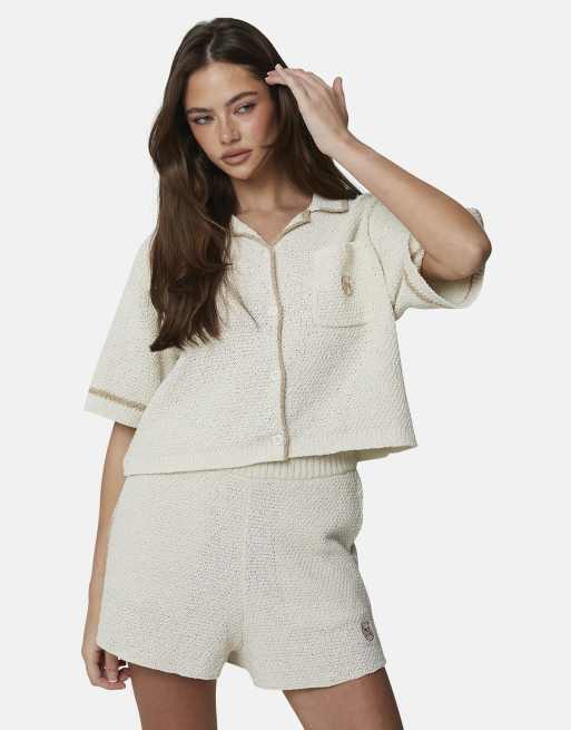 Good For Nothing - Camicia corta in maglia bouclé bianca con profili a contrasto, 4 di 4