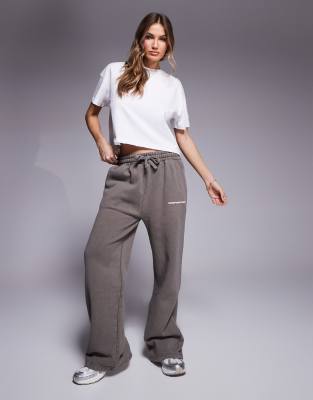 Good For Nothing Good For Nothing core wide fit jogger in beige-Neutral