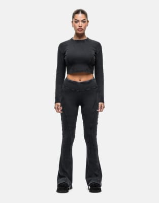 Good For Nothing Exposed Seam Rib Knit Leggings In Black