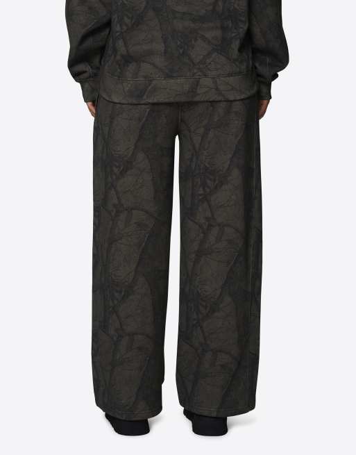 Good For Nothing - joggers de felpa de algodón con estampado camuflaje en verde, 2 de 4