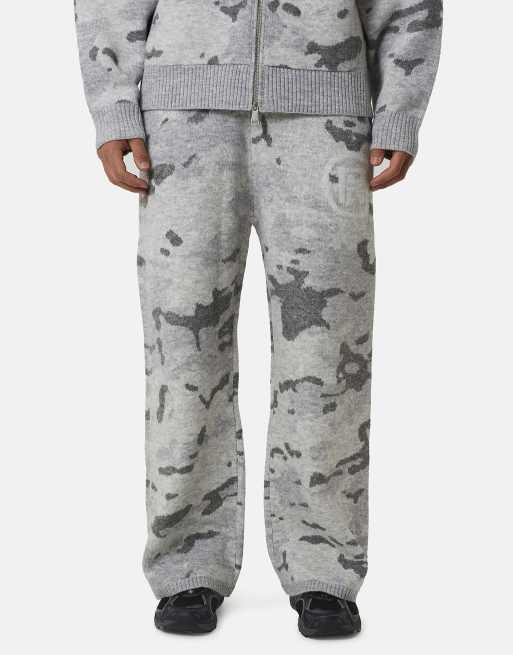 Good For Nothing Oversized camo knitted intarsia joggers in grey, 4 of 4