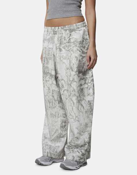 Good For Nothing - Pantalon de jogging baggy à logo brodé et motif camouflage - Gris clair - view 1