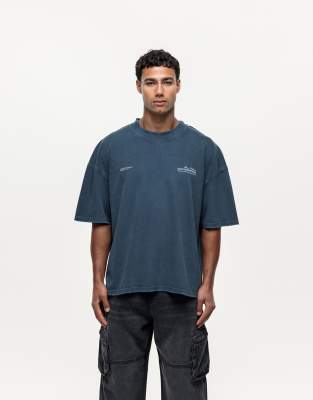 raw seam detail t-shirt in dark blue