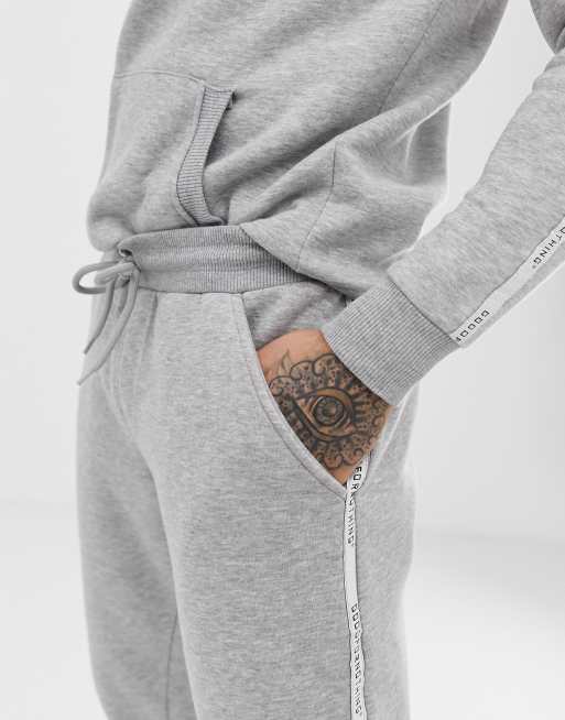 grey skinny sweatpants