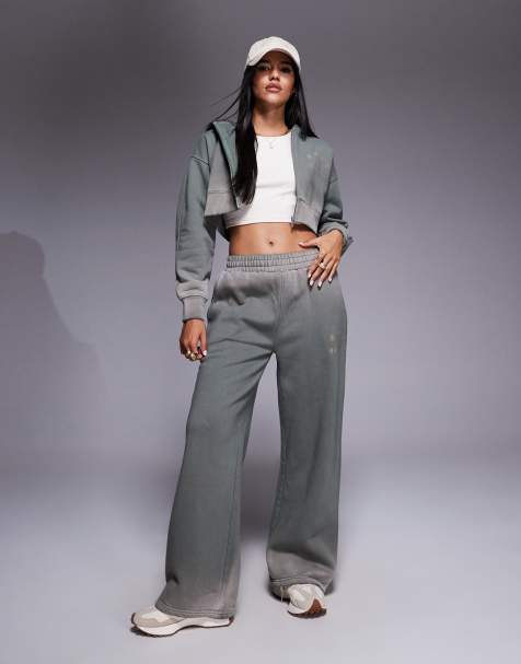 Good For Nothing Spray effect relaxed wide leg jogger in khaki - view 1